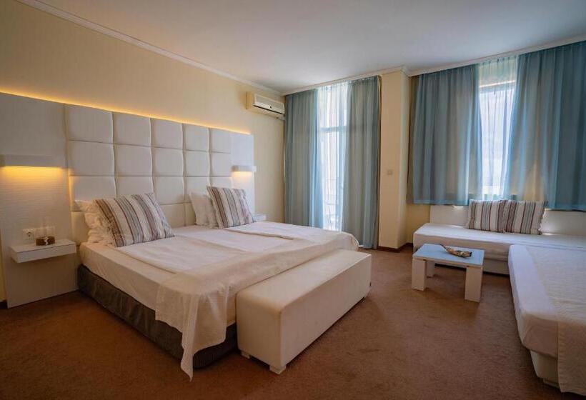 Номер Стандарт Трехместный, Perla Beach Club   All Inclusive