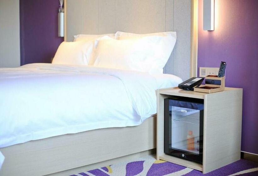 Номер Стандартный с Видом, Lavande Hotels·shenzhen North Railway Station Longhua Yicheng Center