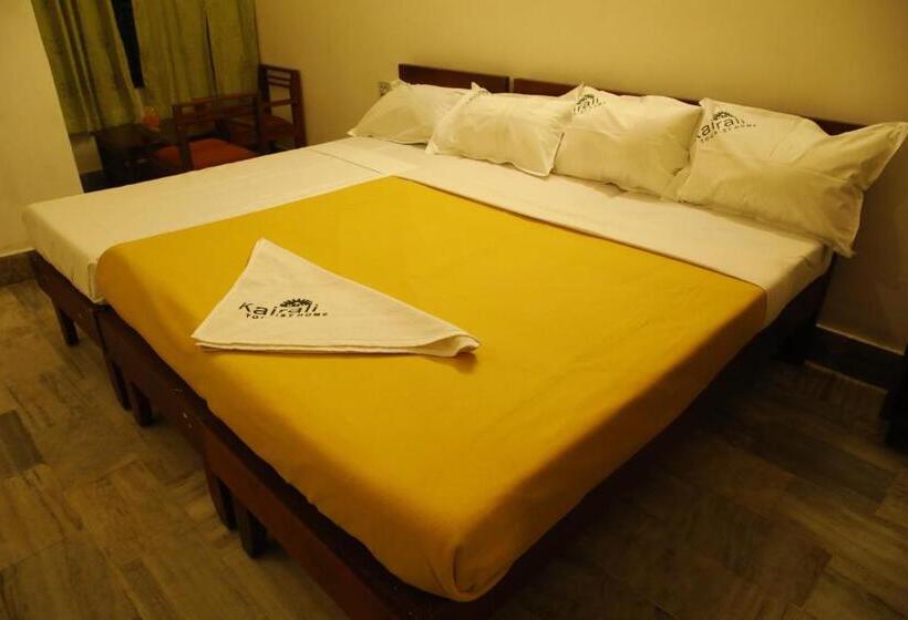 스탠다드 트리플 룸, Kairali Tourist Home