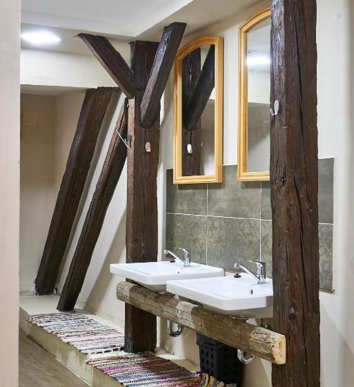 Habitación Estándar Baño Compartido, Postel Hostel