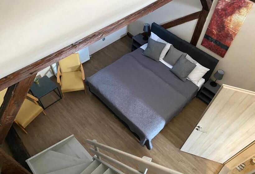 Habitación Familiar, Postel Hostel