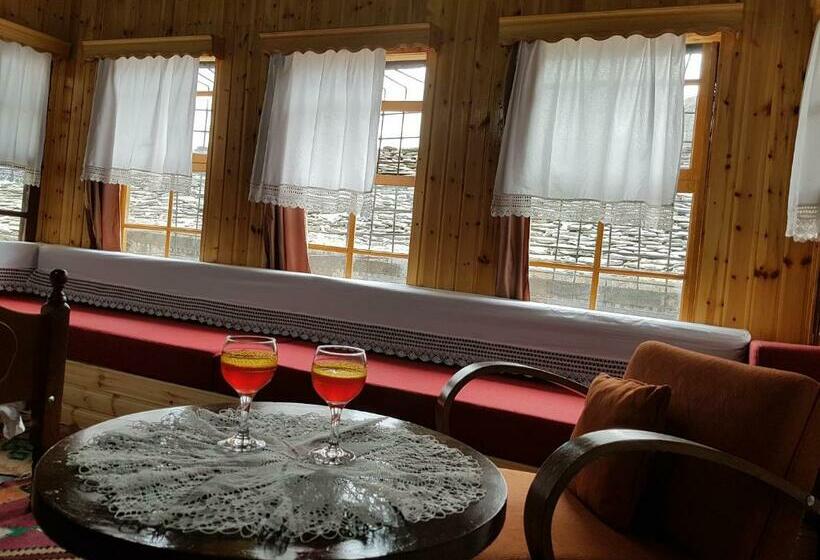 家庭间, Eva Guesthouse