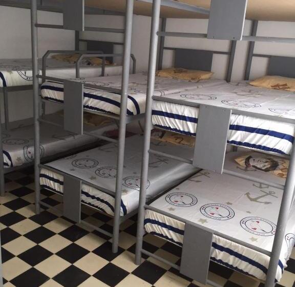 Кровать в Общей Комнате, Hostel Mamy Dorme