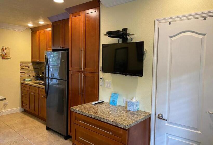 Студио Стандарт Кровать Кинг, Atlantic Shores Vacation Villas