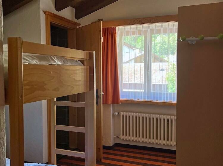 Семейный Номер, Madrisa Lodge