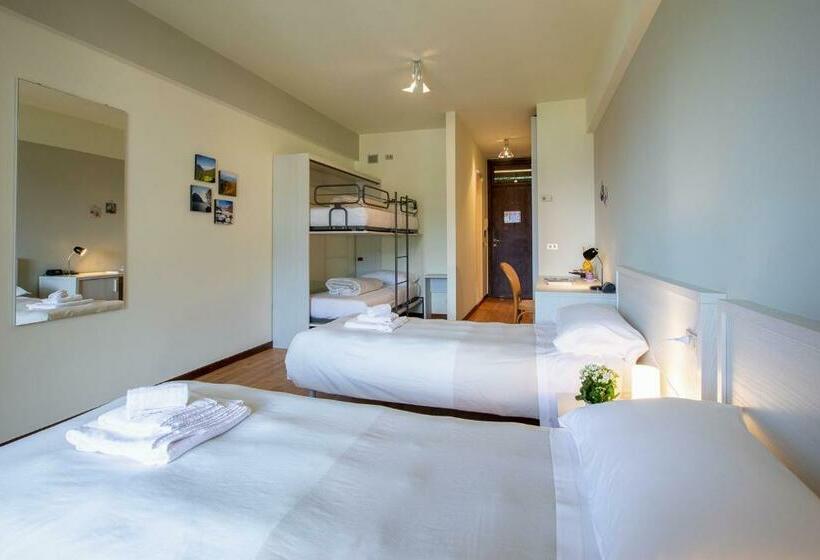 4인용 스탠다드 룸, Grem Bike Hostel