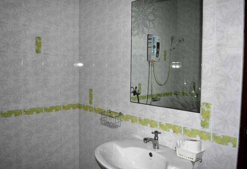 Дом 2 Спальни, Kate House Bangsaphan
