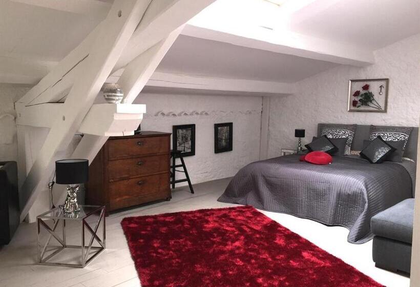 Трехместный Номер Deluxe, Clos De La Colombe