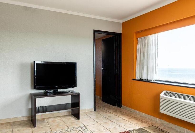 Люкс 2 Спальни, Sandcastle Resort