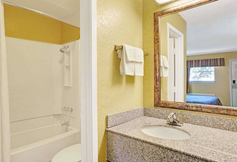 اتاق استاندارد با 2 تخت دوبل, Super 8 By Wyndham La Marque Tx/texas City Area