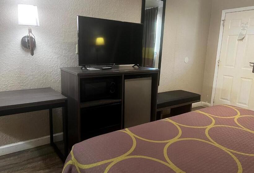اتاق استاندارد با تخت بزرگ برای معلولان, Super 8 By Wyndham La Marque Tx/texas City Area