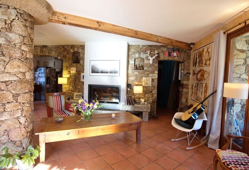 Family Suite, A Muvrella