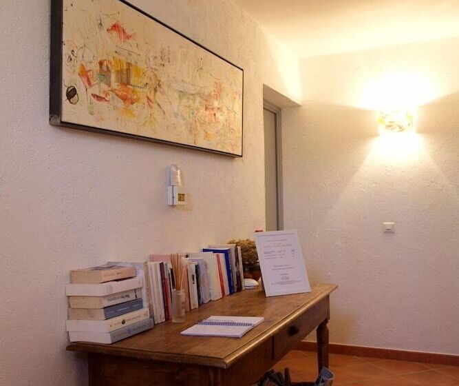 Family Suite, A Muvrella