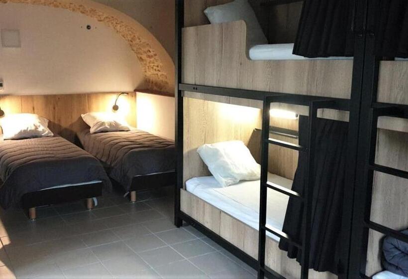 Семейный Номер, Hostel Les Terrasses Du Roc