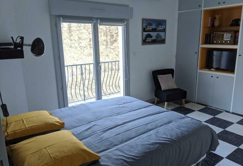 Номер Deluxe, Chambre La Caunette
