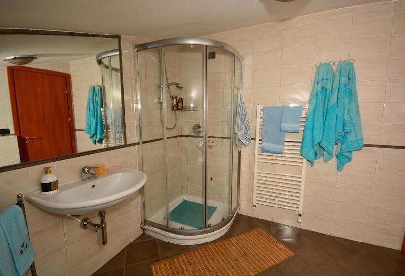 Апартаменты 1 Спальня, B&b Mariposa