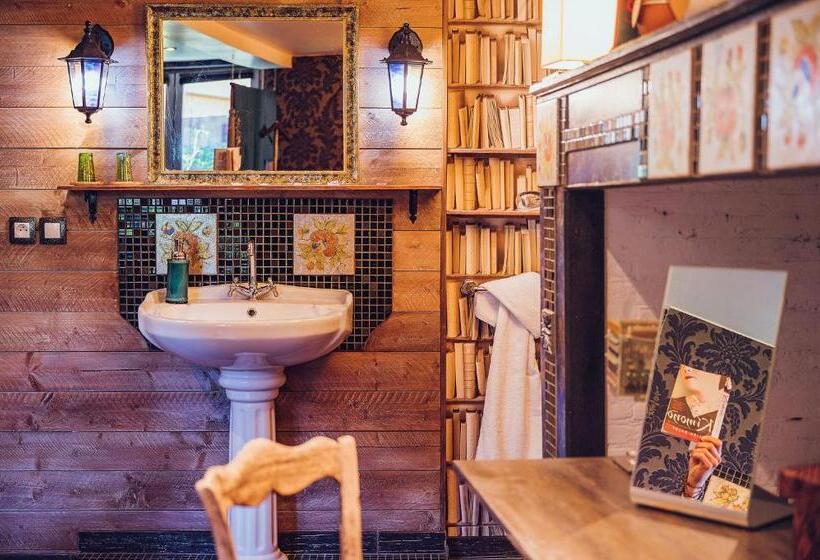 Люкс Вид на Сад, Au2 Maison D Hôtes   Guest House Au2