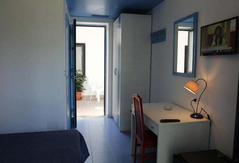 Номер Economy, B&b Marina