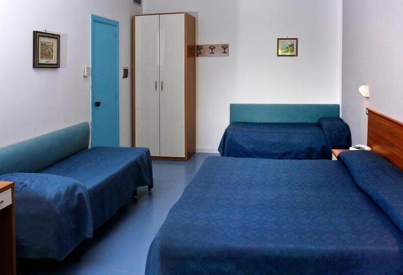 Четырехместный Номер Стандарт, B&b Marina