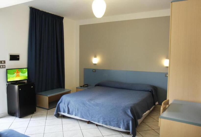 Четырехместный Номер Стандарт, B&b Marina