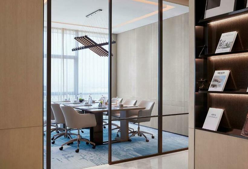 Номер Executive, Courtyard By Marriott Qinhuangdao West