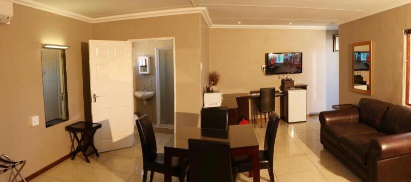Семейный Номер, Kleinplasie Guesthouse