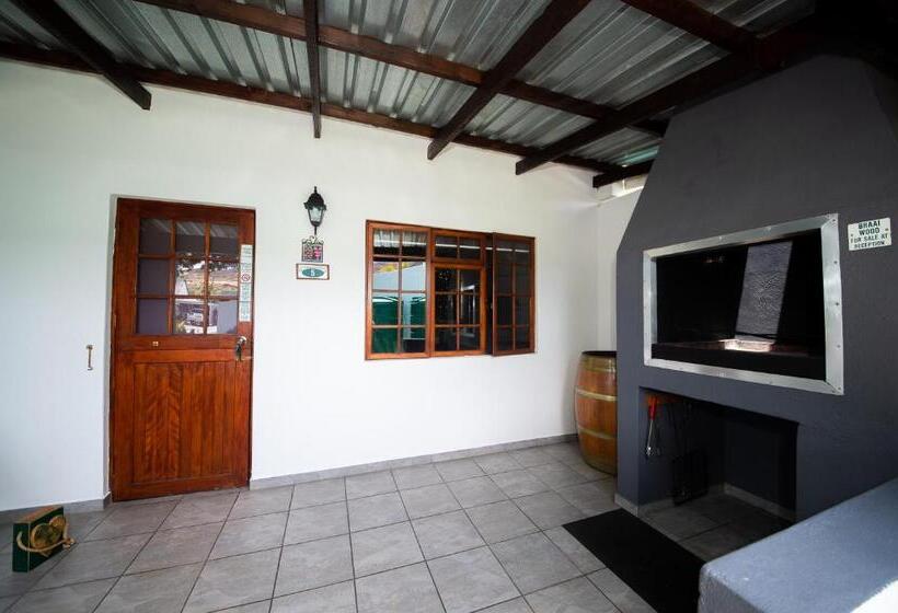 Номер Стандарт Вид на Сад, Kleinplasie Guesthouse