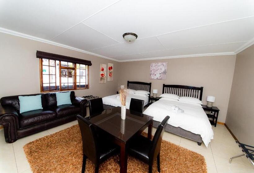 Семейный Номер Базовый, Kleinplasie Guesthouse