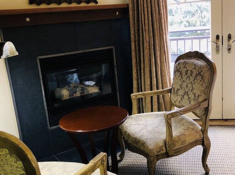 Номер Премиум, Annabelle Inn