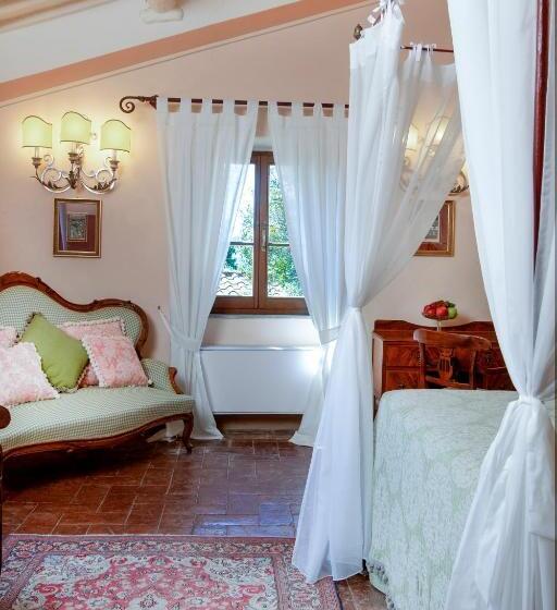 Полулюкс, Il Falconiere Relais & Spa