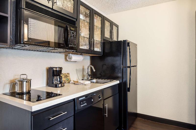 סוויטה, Sonesta Simply Suites Austin South