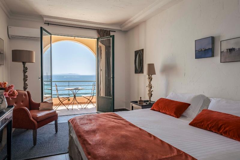 Номер Стандарт Вид на Море, Surplage Hôtel Cavalière