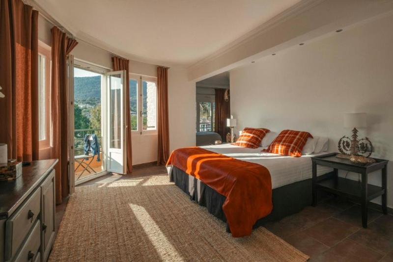 Люкс Вид на Море, Surplage Hôtel Cavalière