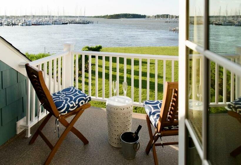 Family Suite, Inn At Haven Harbour