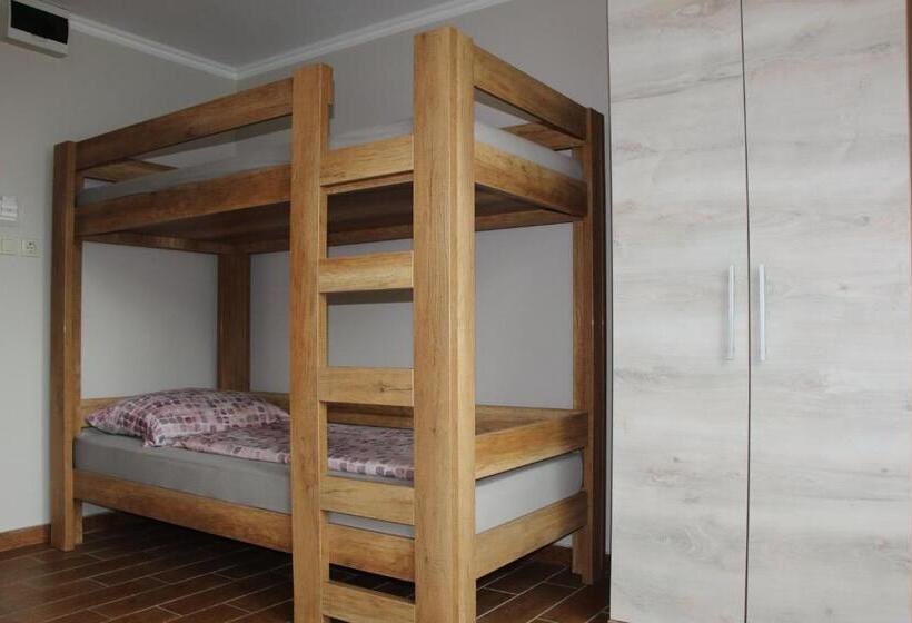 Номер Стандарт Трехместный, Hegylánc Fogadó