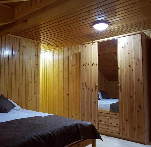 Номер Стандарт, Cabana Sarmis Costesti
