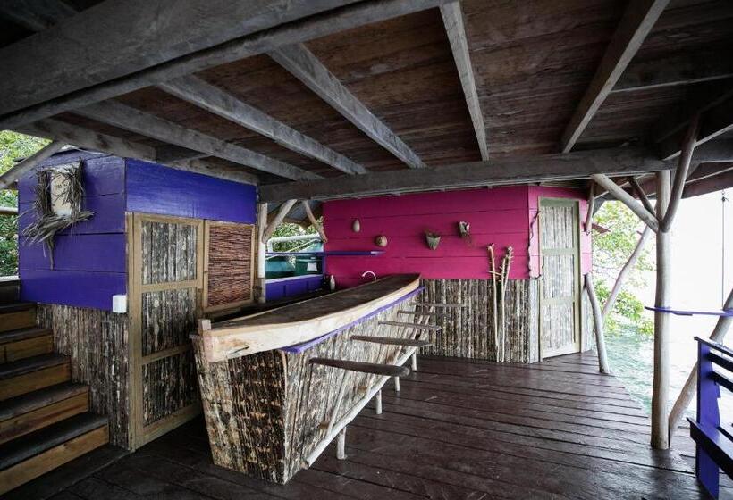 Бунгало Семейное Вид на Море, Urraca Monkey Island Eco Resort