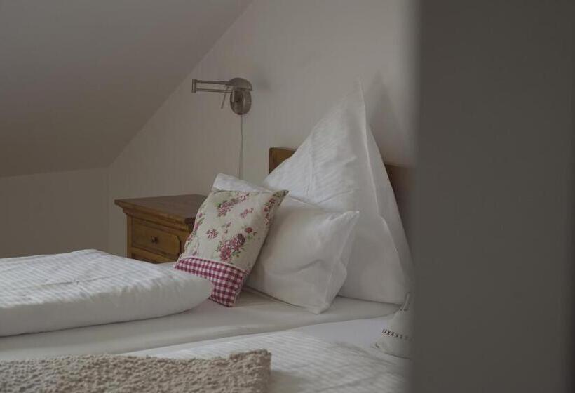 Номер Стандарт Вид на Сад, Boutique Hotel Le Baron