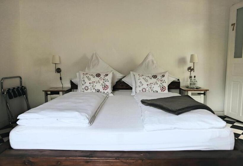 Номер Стандарт Вид на Сад, Boutique Hotel Le Baron