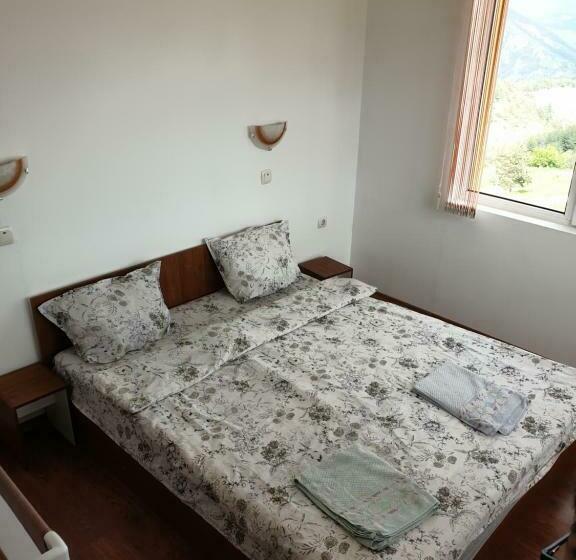 Апартаменты 1 Спальня с Террасой, Guest House Chala