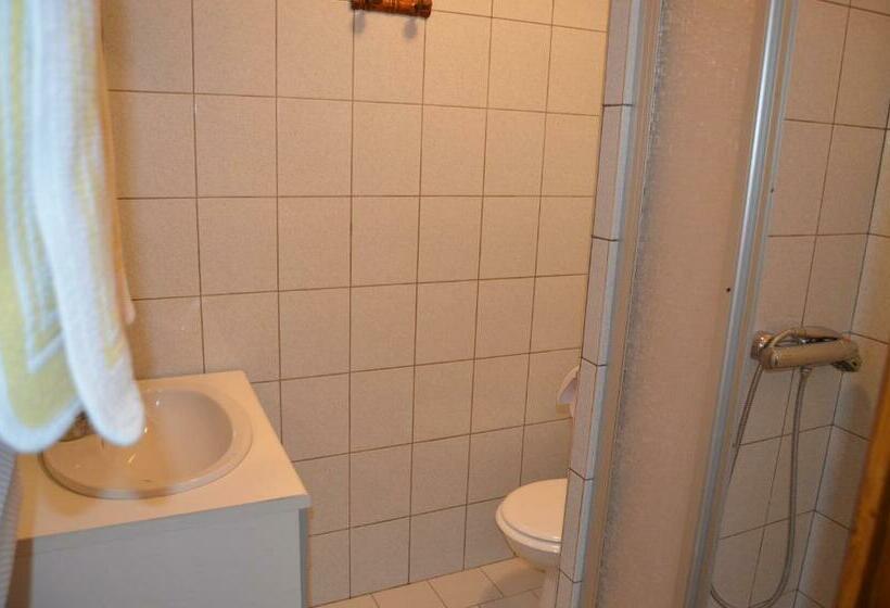 Номер Стандарт, Chambres D'hotes & Champagne Douard