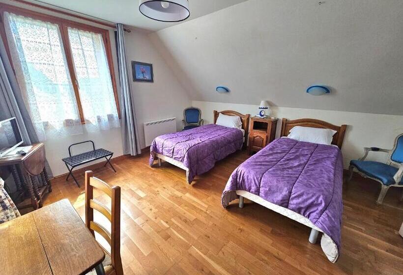 Номер Стандарт Вид на Сад, Chambres D'hotes Chez Renée