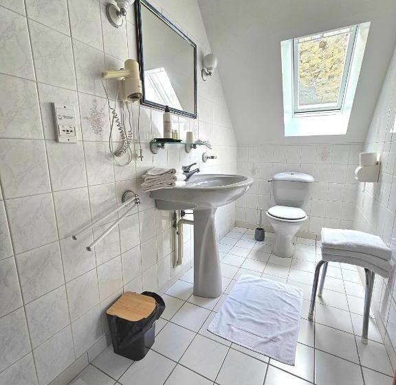 Номер Стандарт Трехместный, Chambres D'hotes Chez Renée