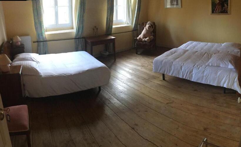 家庭套房, Chateau De Grosfy