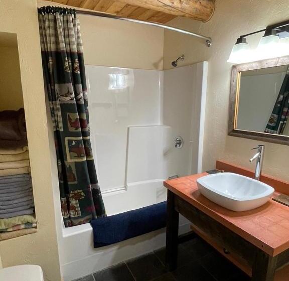 Дом 2 Спальни, Sportsman Lodge Melrose Mt