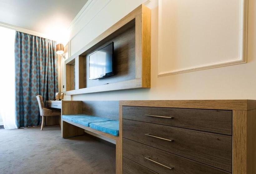 Номер Superior с Балконом, Tiara Beach  All Inclusive
