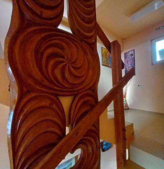 غرفة قياسية مزوَّدة بشُرفة, Hadjibulevata Guest House
