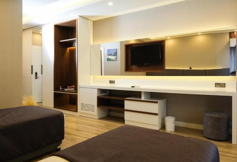 Семейный Номер Deluxe, Kaila Beach Hotel   All Inclusive