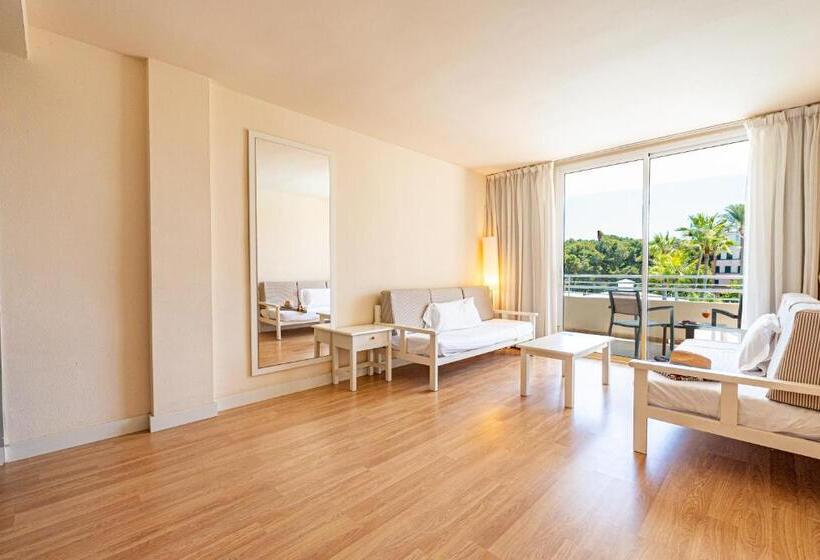 Family Suite, Rosella affiliated by Intelier