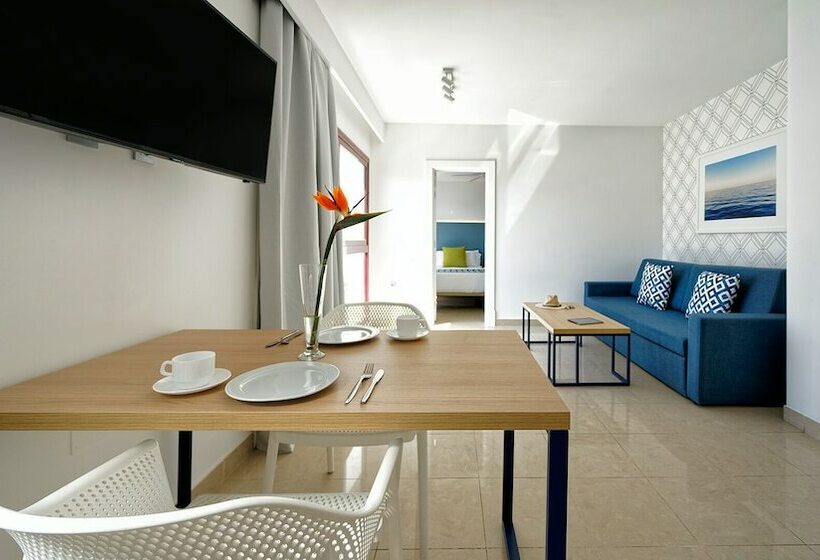 חדר משפחתי, Broncemar Beach Suites